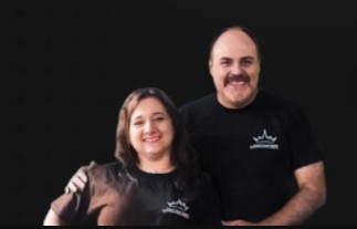Pastores Fernando Aragón y María Páez